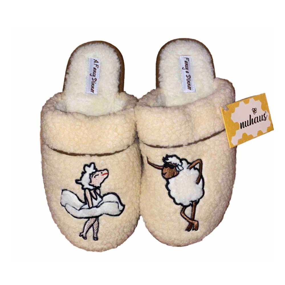Nuhaus Slipper Memory Foam Embroidered Sheep Theme. New w/o Box. NWT. L-9/10.